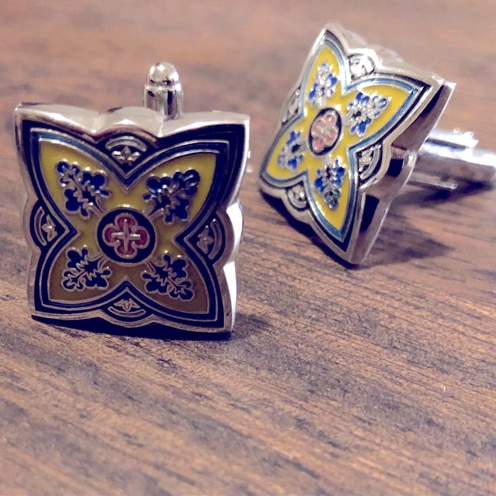 Vintage look cufflinks